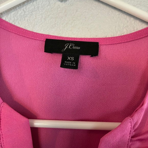 J.Crew Pink Ruffle-Front Satin Crepe Top XS | Elegant Feminine Blouse - Picture 2 of 4
